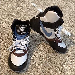 Women’s Nike hog tops